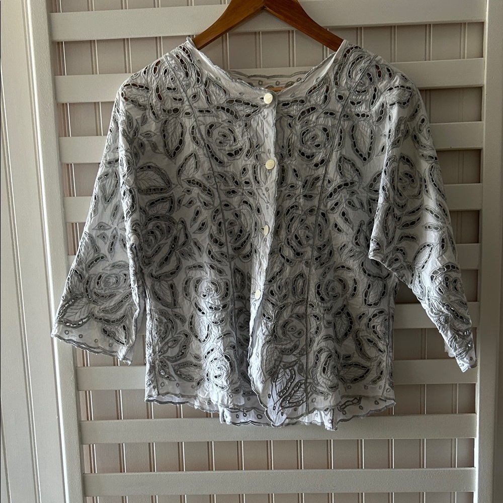 Vintage White Eyelet Embroidery Button Fron Top